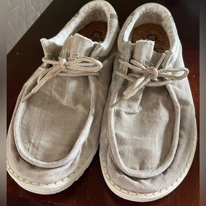 Men’s Hey Dudes shoes